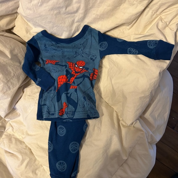 Spider-Man Pajama Set - Red and Blue | Size 12M - Picture 6 of 7